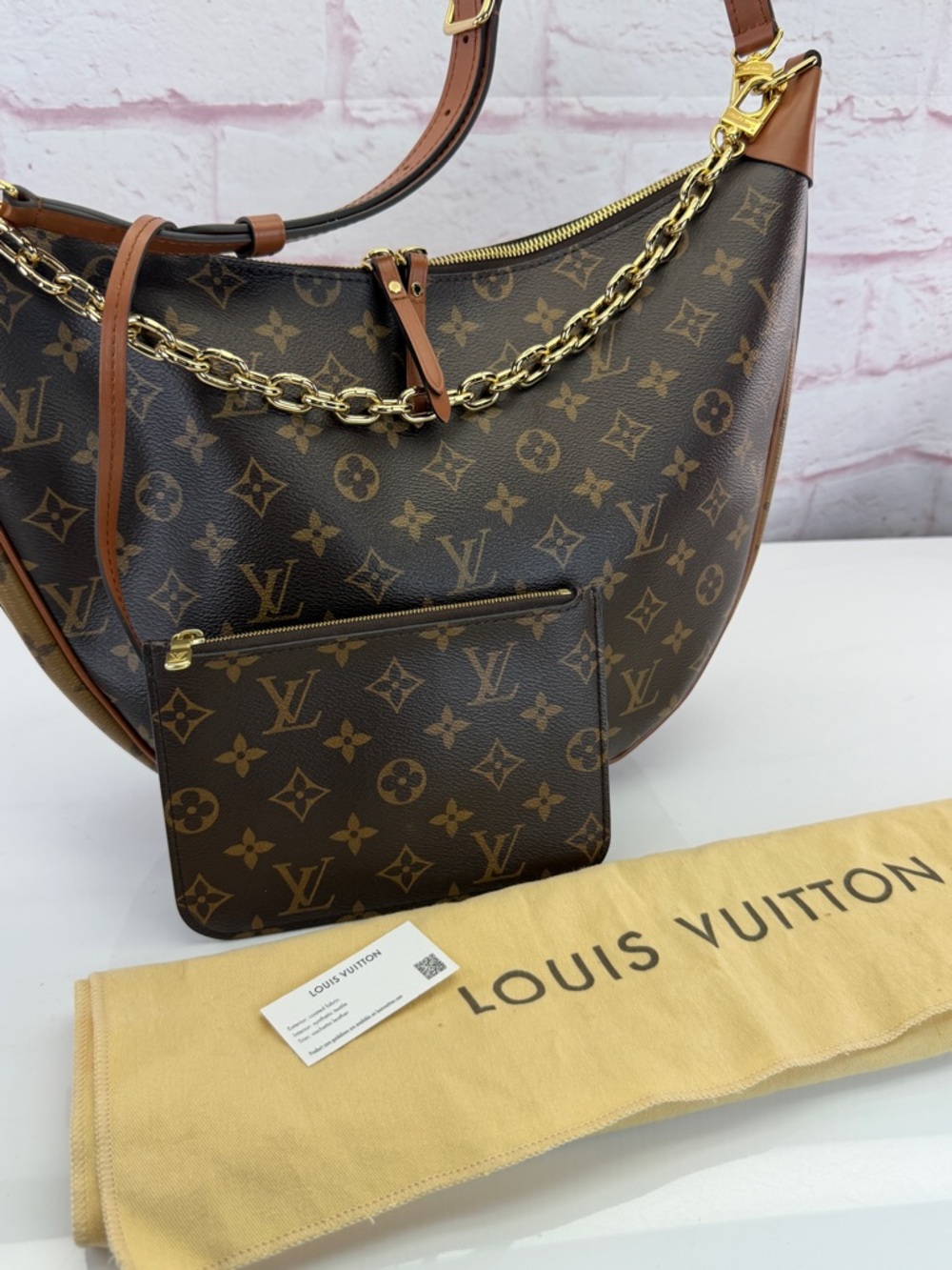 Louis Vuitton Loop Monogram Reverse Canvas Shoulder Hobo Gold Chain and Pouch - Picture 14 of 15